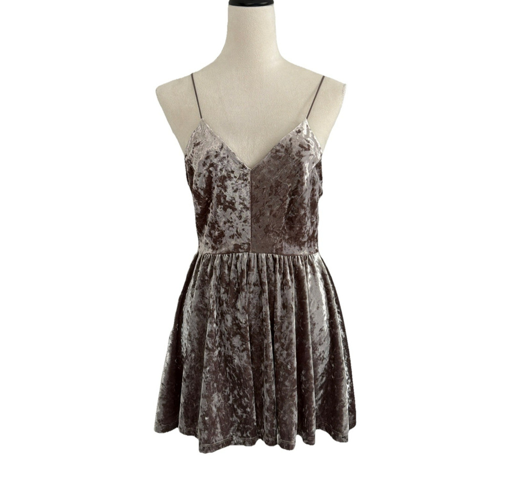 Silence + Noise Romper Womens Medium Taupe Velvet Open Back Shimmer Party